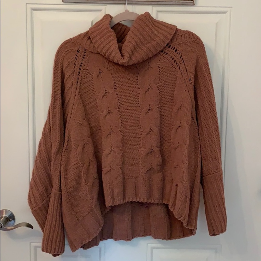 Mauve turtleneck sweater